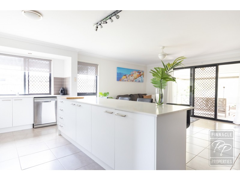 63 Sandheath Place, Ningi QLD 4511