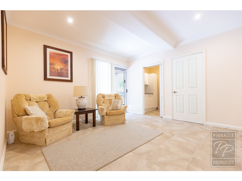 15 Saguaro Court, Tamborine Mountain QLD 4272