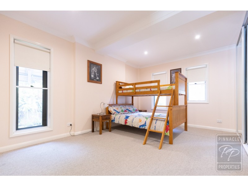 15 Saguaro Court, Tamborine Mountain QLD 4272