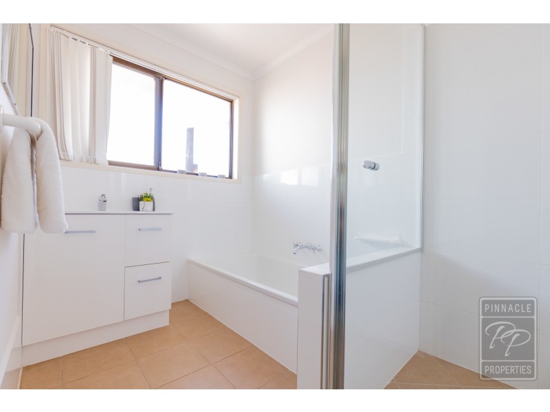 10 Jarup Street, Jindalee QLD 4074