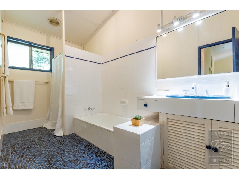 18 Osberg Street, The Gap QLD 4061