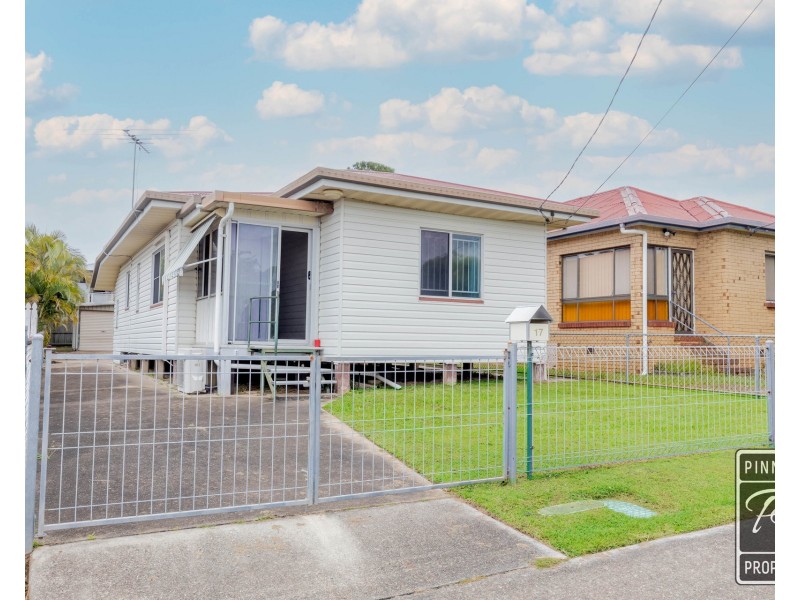 17 Keenan Street, Margate QLD 4019