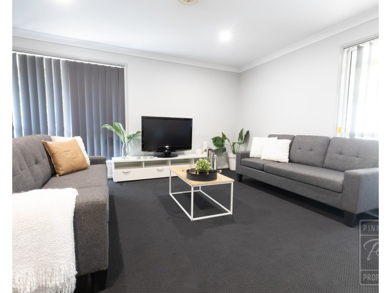 8 Pistachio Court, Camira QLD 4300