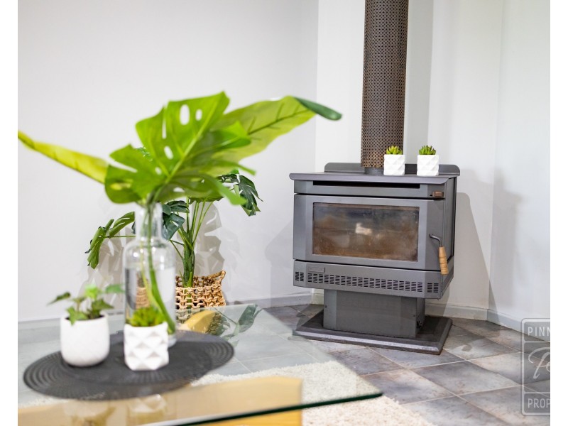 8 Pistachio Court, Camira QLD 4300