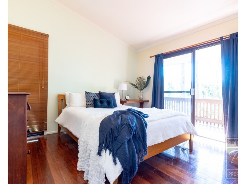 18 Osberg Street, The Gap QLD 4061