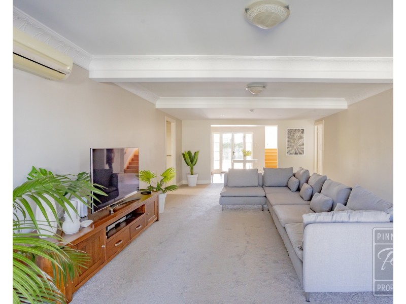 65 Gladstone Street, Indooroopilly QLD 4068