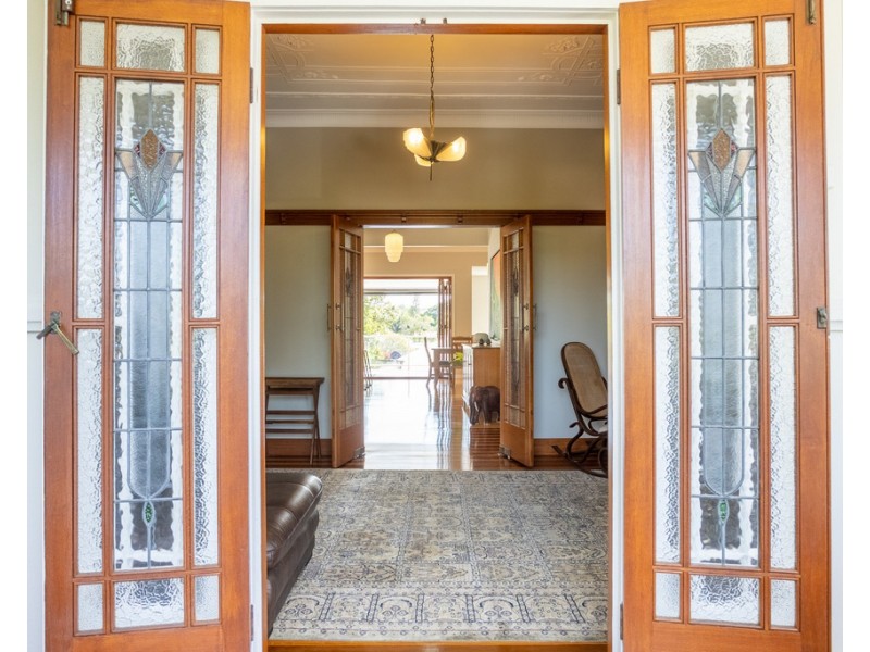 65 Gladstone Street, Indooroopilly QLD 4068