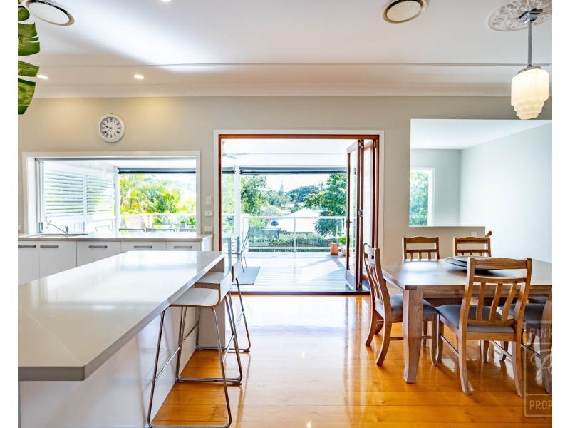 65 Gladstone Street, Indooroopilly QLD 4068