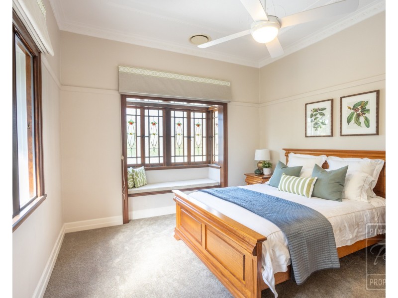 65 Gladstone Street, Indooroopilly QLD 4068