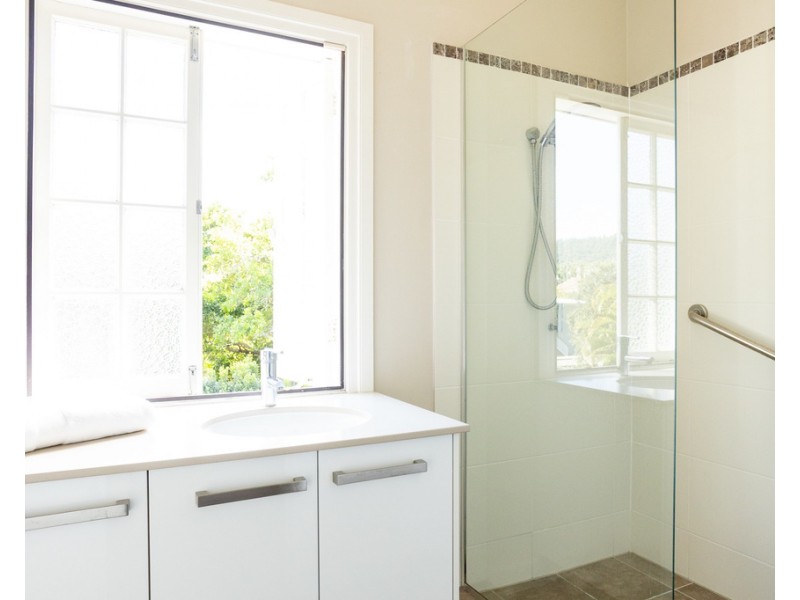 65 Gladstone Street, Indooroopilly QLD 4068