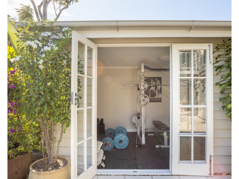 65 Gladstone Street, Indooroopilly QLD 4068