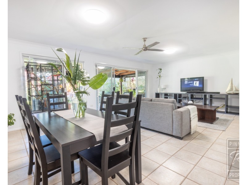 10 Robusta Place, Forest Lake QLD 4078