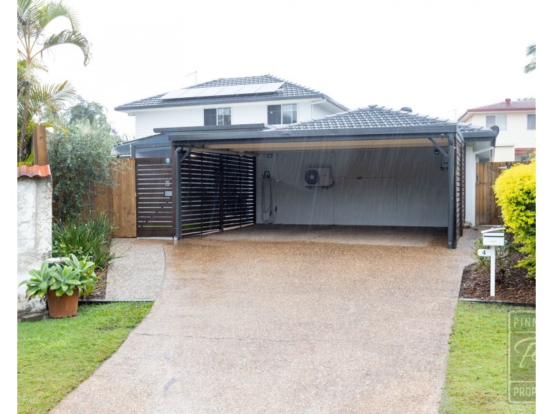 4 Compass Close, Jamboree Heights QLD 4074