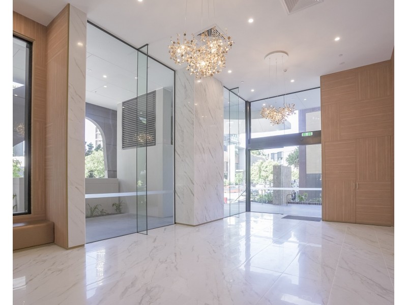 1704/17 Longland Street, Newstead QLD 4006