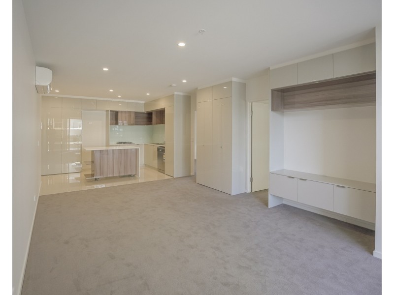 1704/17 Longland Street, Newstead QLD 4006