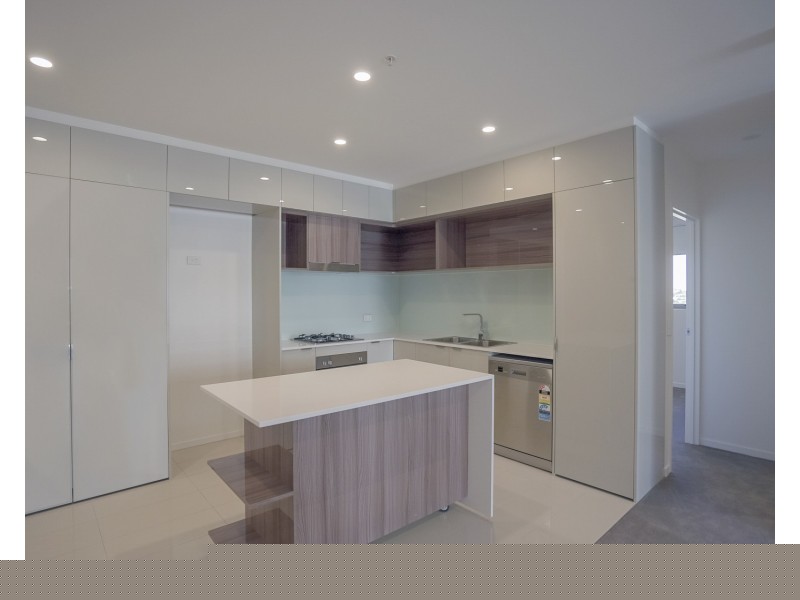 1704/17 Longland Street, Newstead QLD 4006