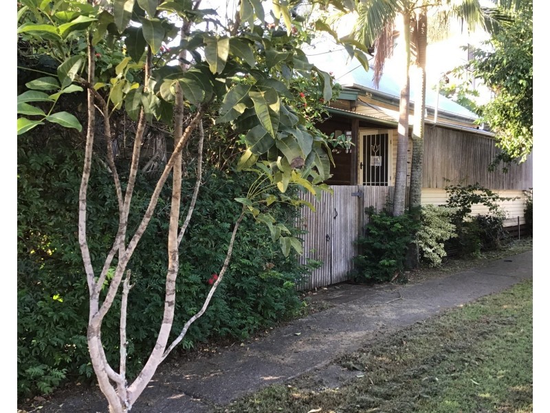 56 Regent Street, Woolloongabba QLD 4102