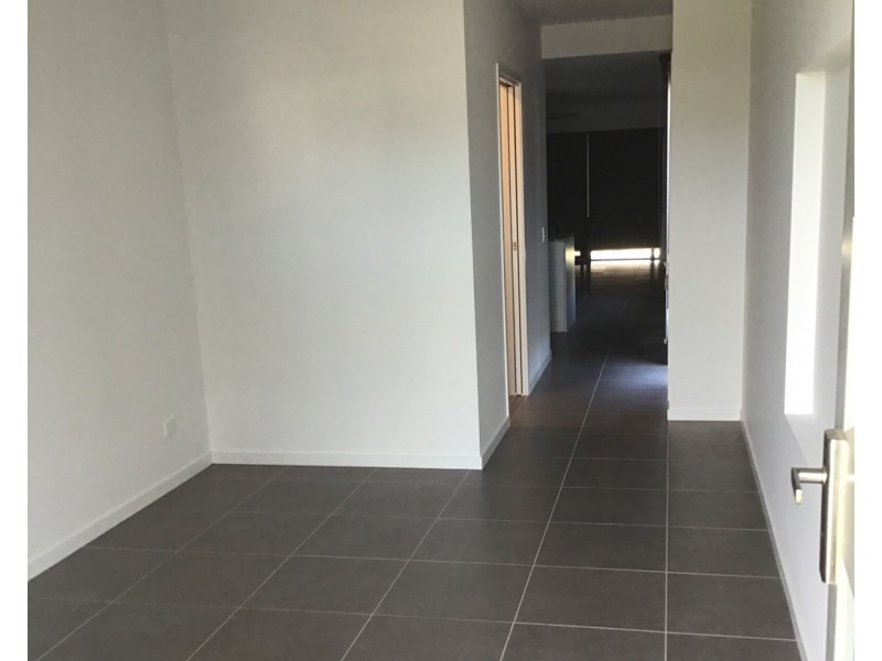 20 Dunstan Crescent, Strathpine QLD 4500