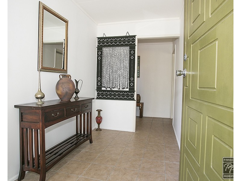 9 Apera Court, Kenmore QLD 4069