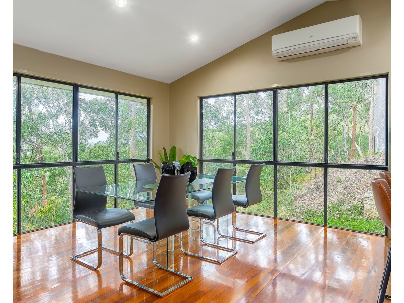 742 Haven Road, Upper Brookfield QLD 4069