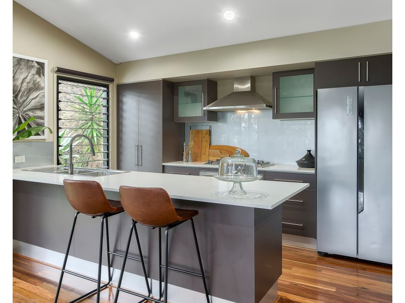 742 Haven Road, Upper Brookfield QLD 4069