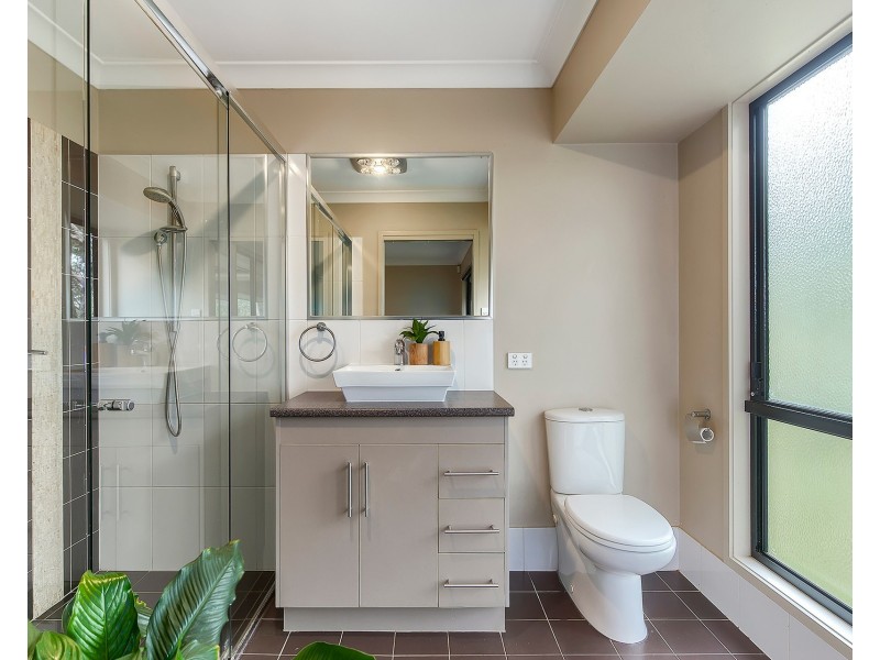 742 Haven Road, Upper Brookfield QLD 4069