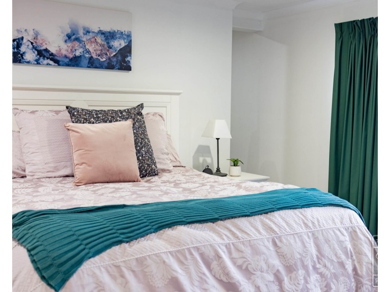 27 McKerrow Crescent, Goodna QLD 4300