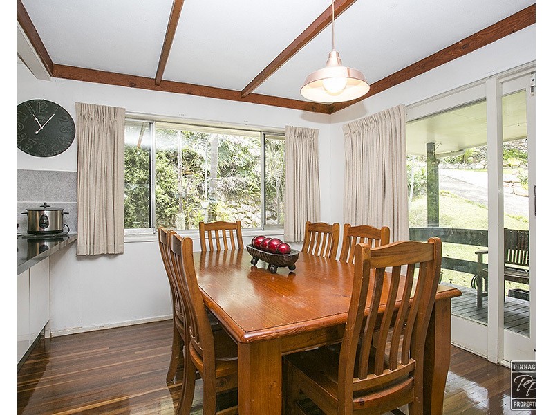 9 Apera Court, Kenmore QLD 4069