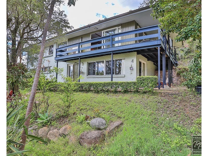 9 Apera Court, Kenmore QLD 4069