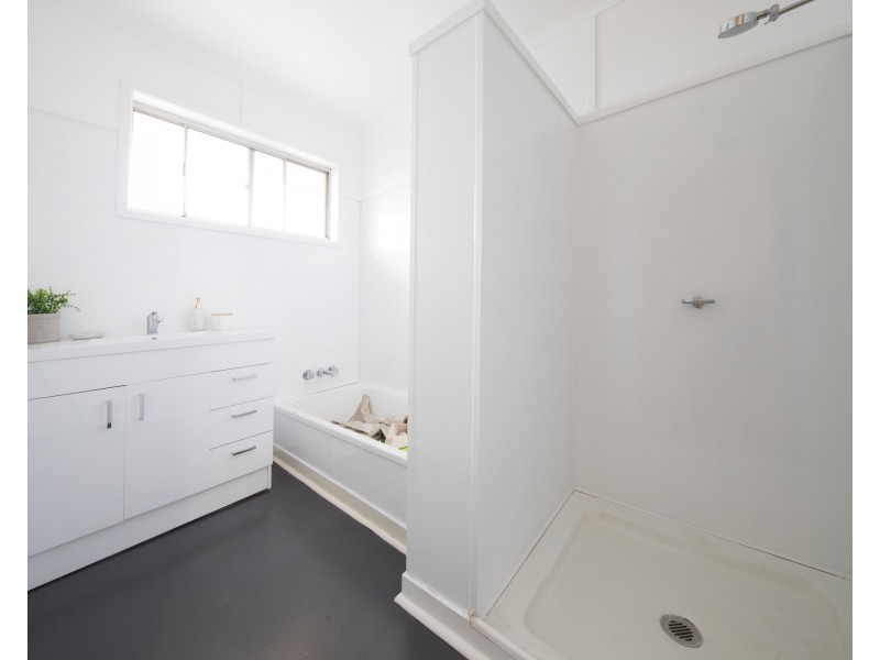 1/3 Warner Street, Raceview QLD 4305