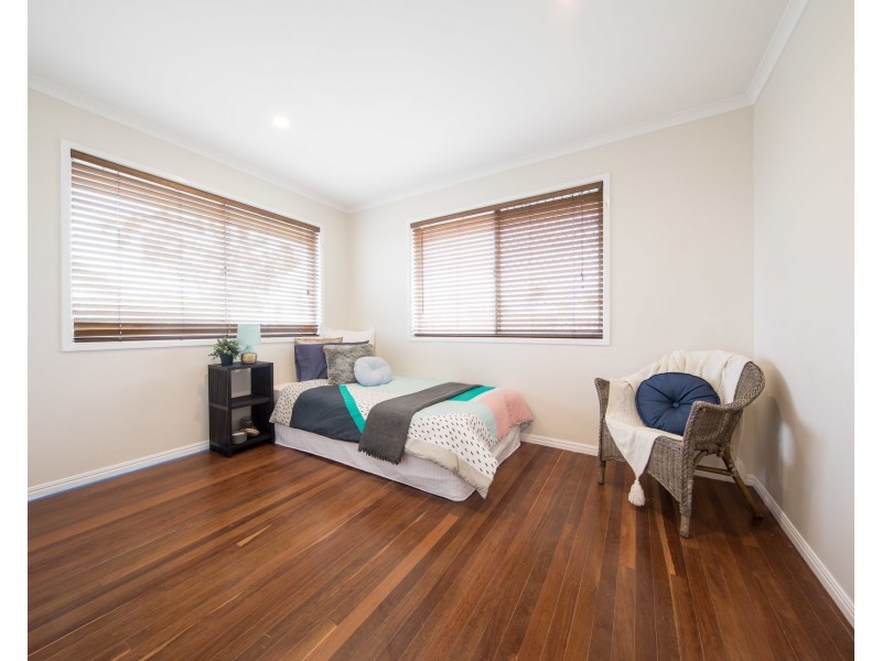 1/3 Warner Street, Raceview QLD 4305