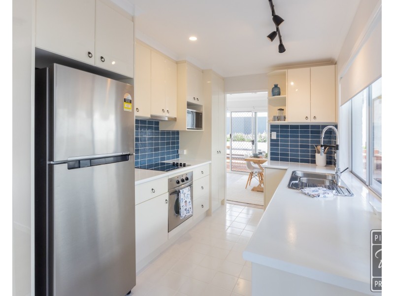 2 Bejimba Street, Kenmore QLD 4069