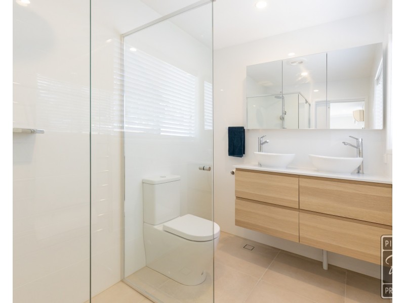 2 Bejimba Street, Kenmore QLD 4069