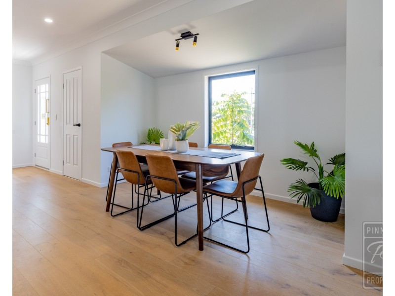 31 Brown Parade, Ashgrove QLD 4060