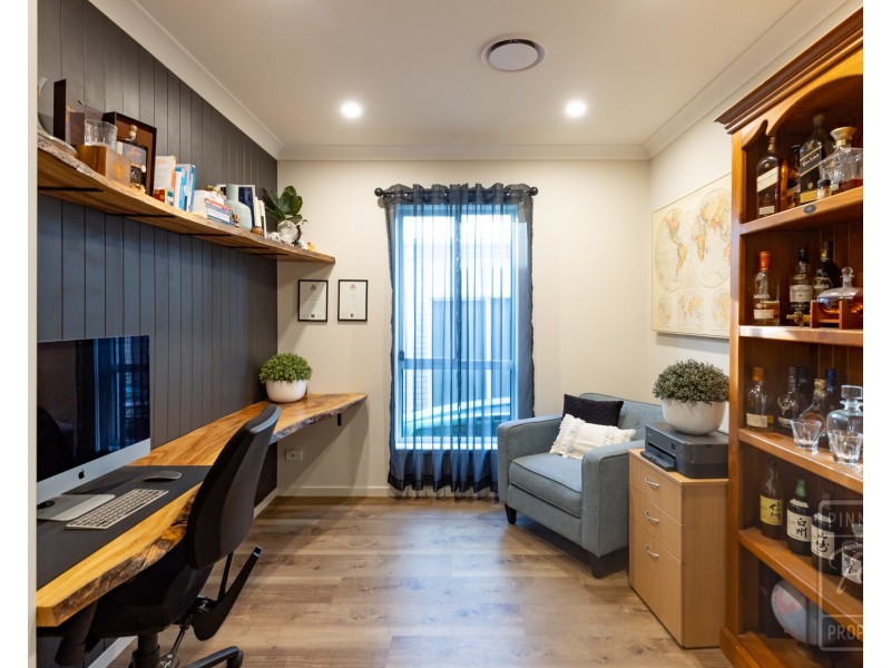 33 Centurion Circuit, Warner QLD 4500