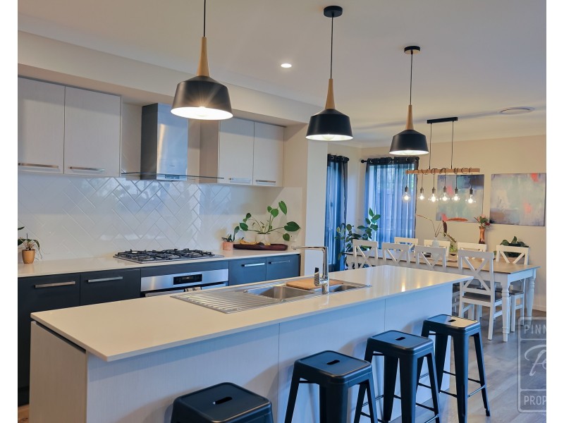 33 Centurion Circuit, Warner QLD 4500