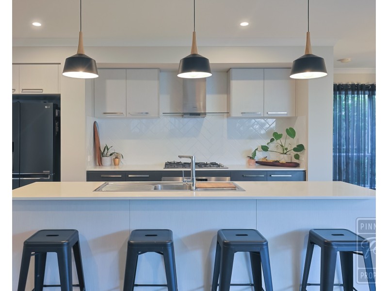 33 Centurion Circuit, Warner QLD 4500