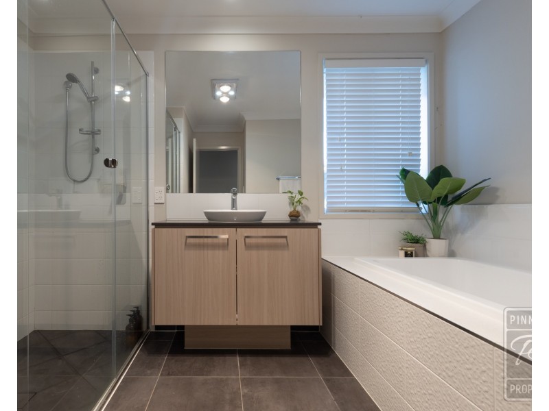33 Centurion Circuit, Warner QLD 4500