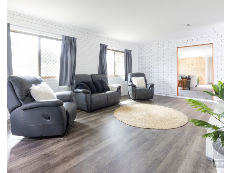 1 Carroo Court, Albany Creek QLD 4035