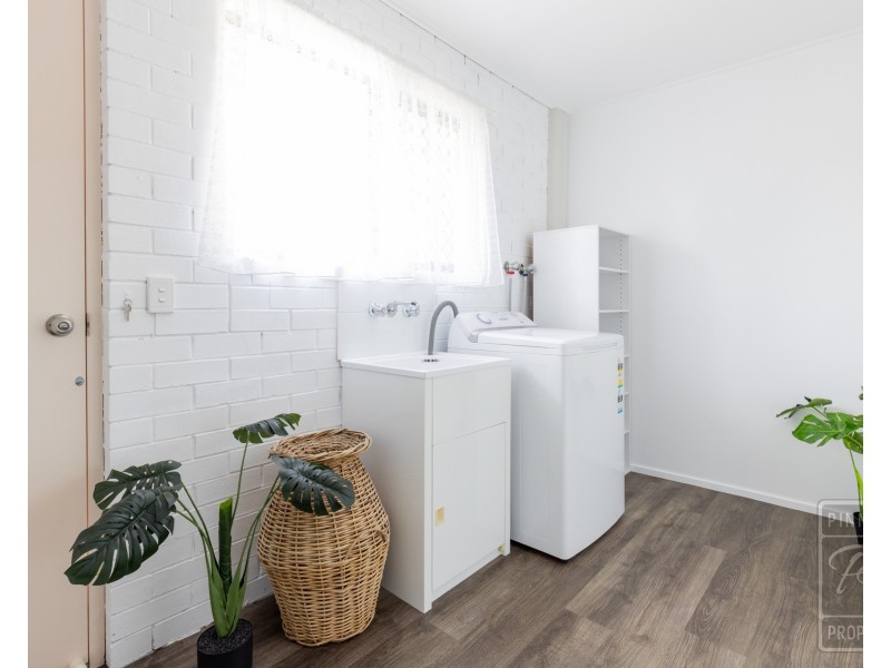 1 Carroo Court, Albany Creek QLD 4035