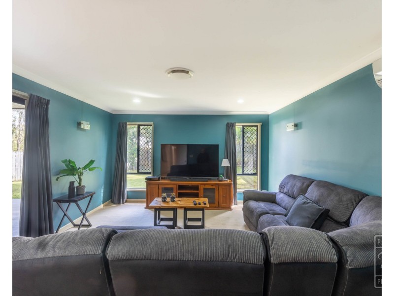 27 McKerrow Crescent, Goodna QLD 4300