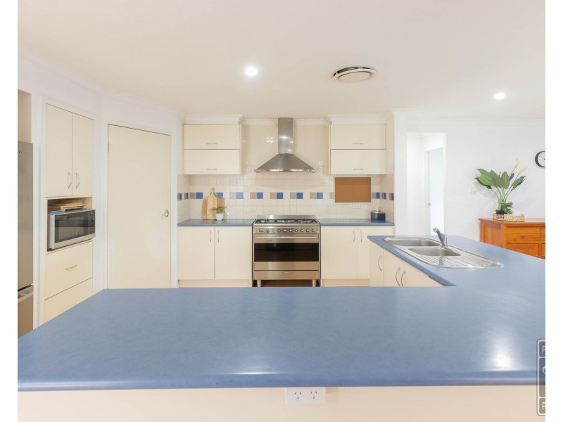 27 McKerrow Crescent, Goodna QLD 4300