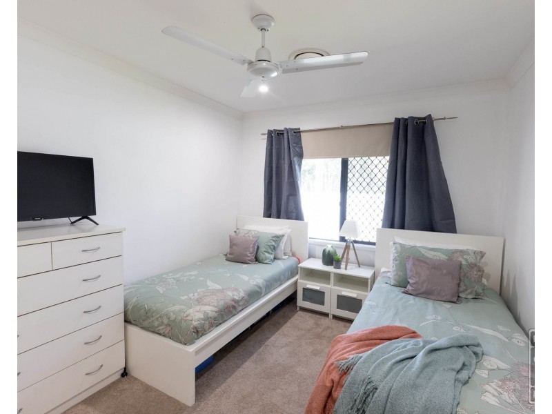 27 McKerrow Crescent, Goodna QLD 4300