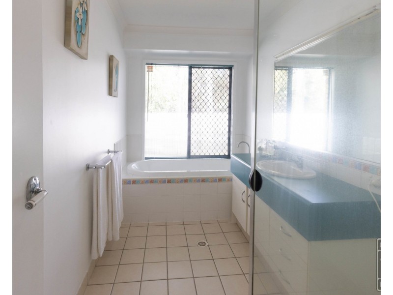 27 McKerrow Crescent, Goodna QLD 4300