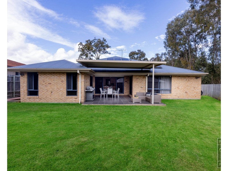 27 McKerrow Crescent, Goodna QLD 4300