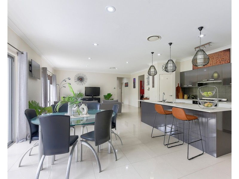 11 Jillaine Street, Everton Hills QLD 4053