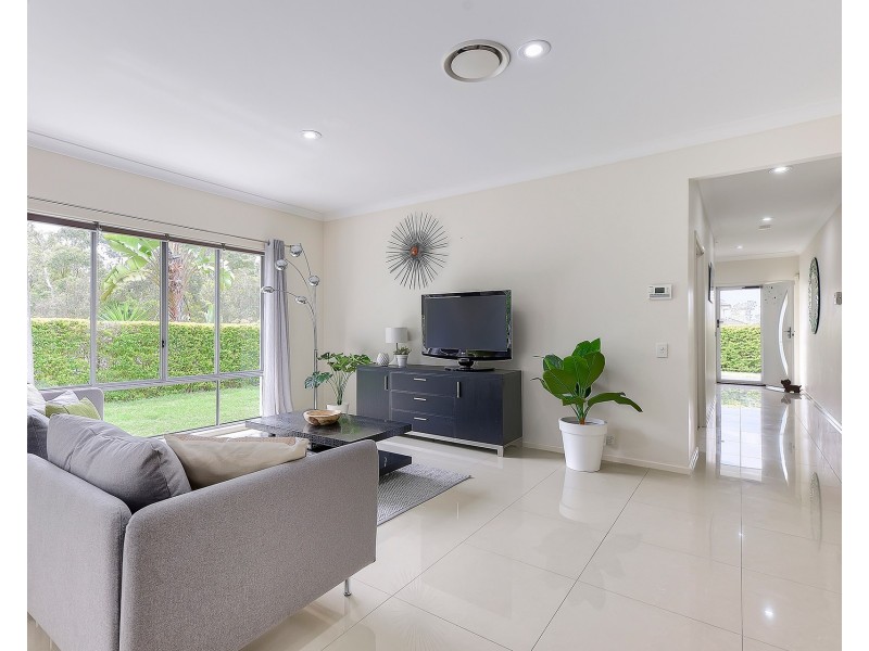 11 Jillaine Street, Everton Hills QLD 4053