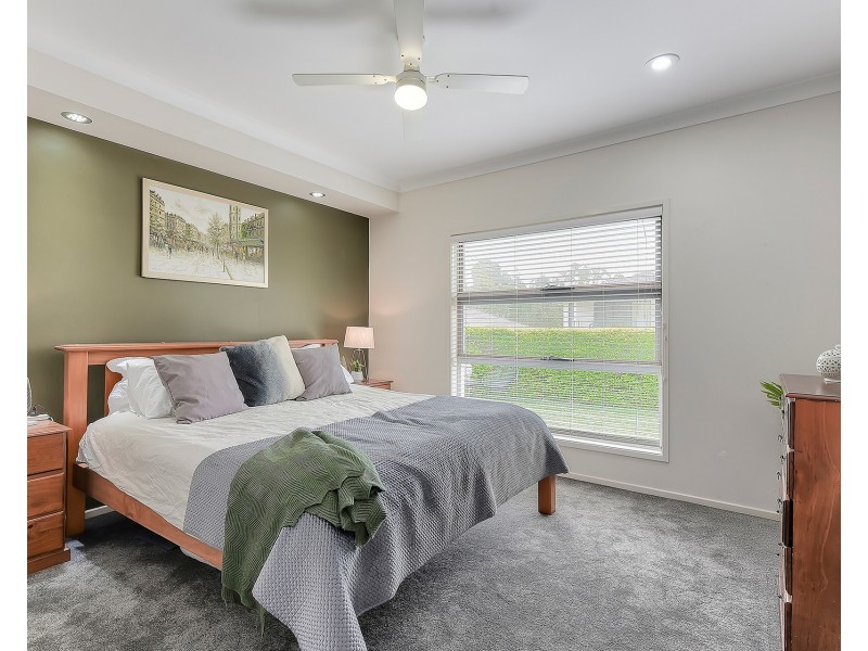 11 Jillaine Street, Everton Hills QLD 4053