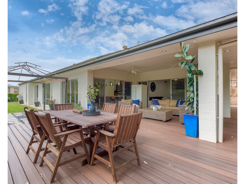 11 Jillaine Street, Everton Hills QLD 4053