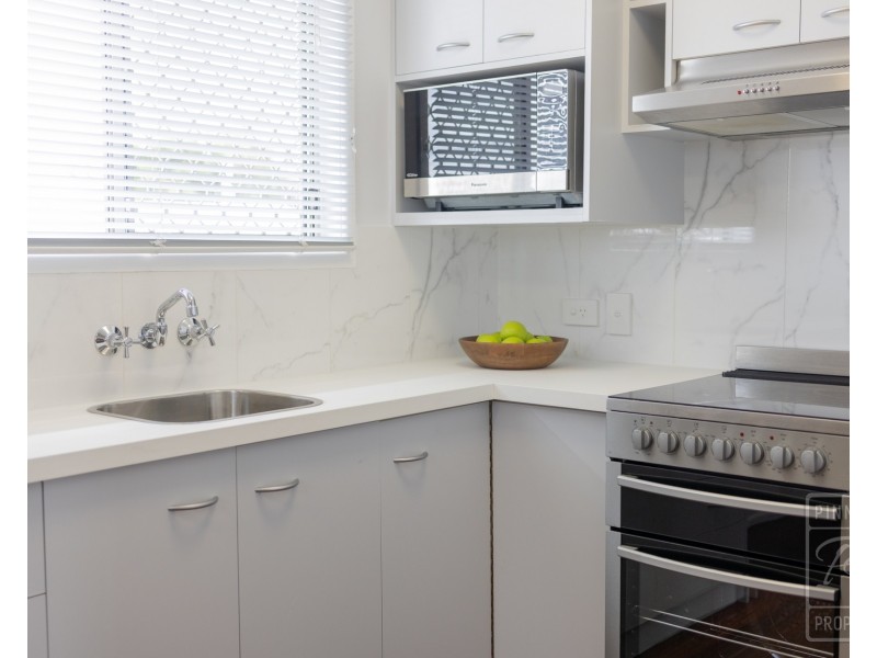 31 Dudleigh Street, North Booval QLD 4304